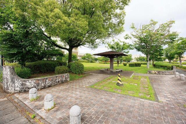 サンコート　熊本市南区平田２丁目１号地の周辺|ふれあい広場まで450m
