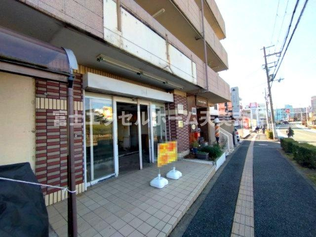 サンシャイン深井の外観