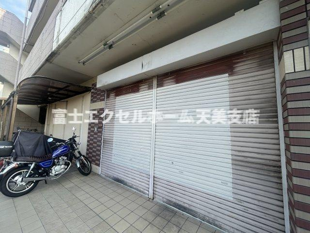 サンシャイン深井の外観
