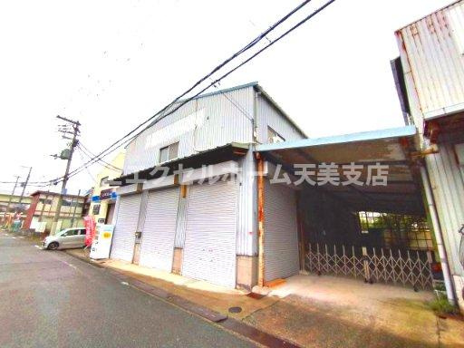 深井沢町倉庫（店舗付・事務所付）の外観