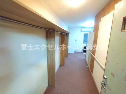 深井沢町倉庫（店舗付・事務所付）の内装