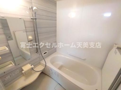 深井沢町倉庫（店舗付・事務所付）の浴室