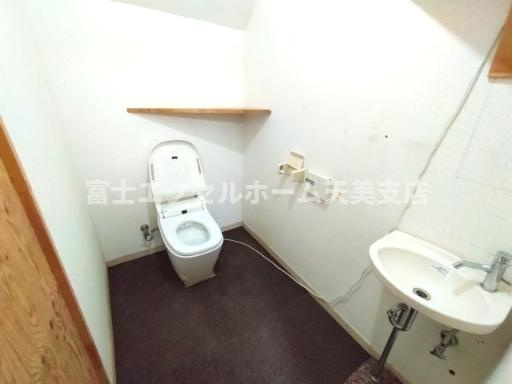 深井沢町倉庫（店舗付・事務所付）のトイレ