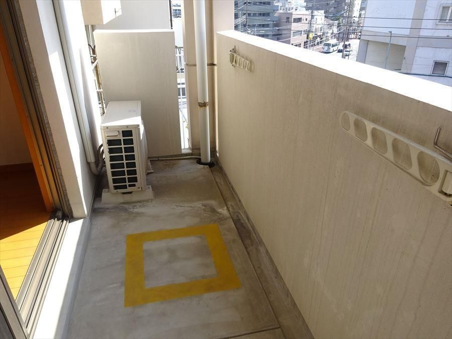 ルピナス銀天町のバルコニー