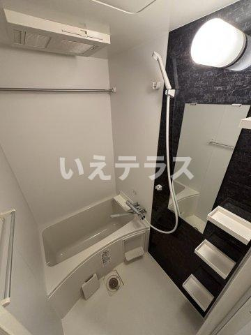 アドバンス神戸ラシュレの浴室