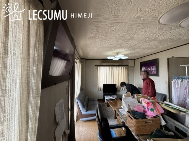 姫路市辻井1丁目/中古戸建の居間・リビング