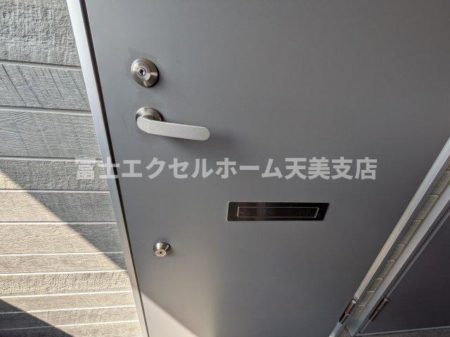 ステイザパークフロント津久野の玄関