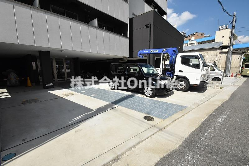 第10美和マンションの駐車場