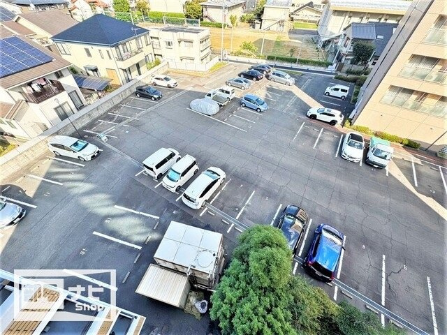 アルファコンフォート高松の駐車場|駐車場