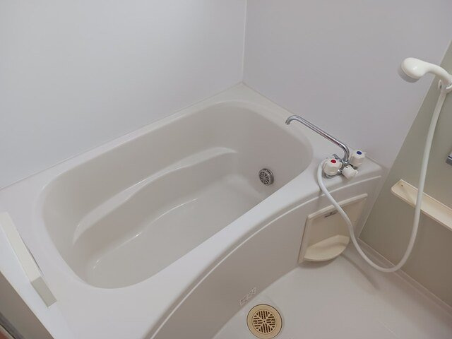 日々の疲れを癒すお風呂付です