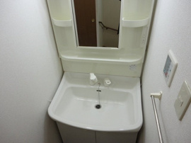 コンパクトで使いやすい洗面所