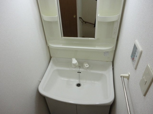 コンパクトで使いやすい洗面所