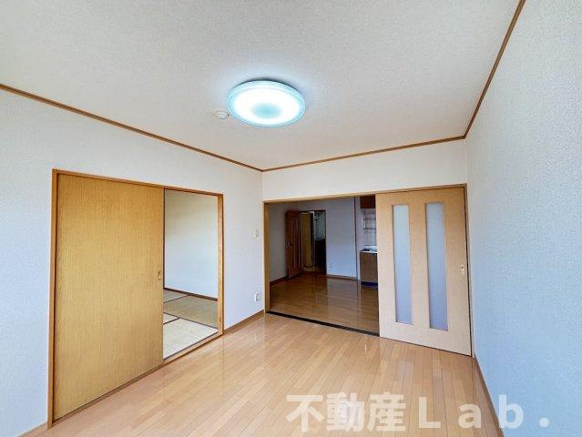 ユーミーマンション八幡町の居間・リビング