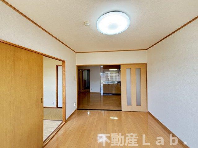 ユーミーマンション八幡町の居間・リビング