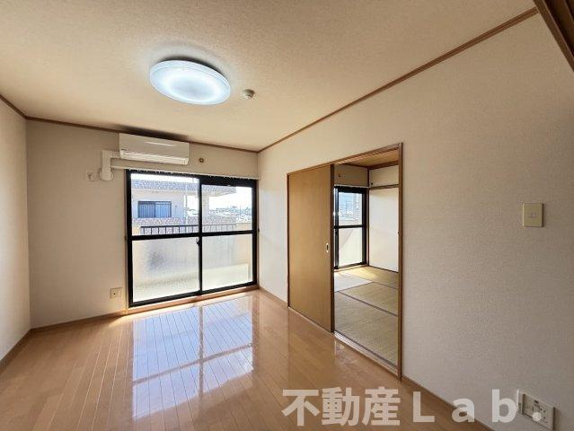 ユーミーマンション八幡町の居間・リビング