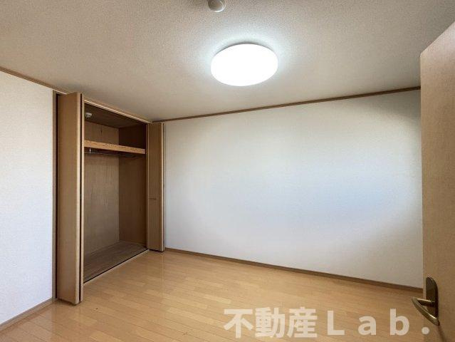 ユーミーマンション八幡町の洋室