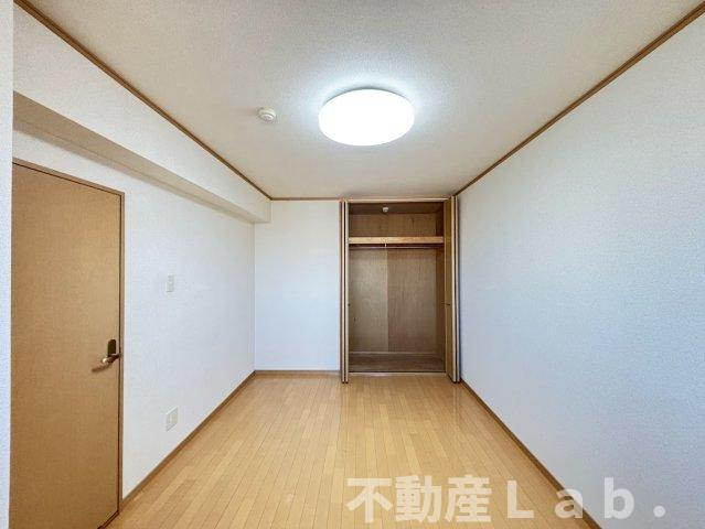 ユーミーマンション八幡町の洋室