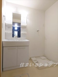 アート・ハウス　参番館の洗面所|シャンプードレッサー
