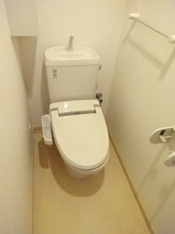 清潔感のあるトイレです