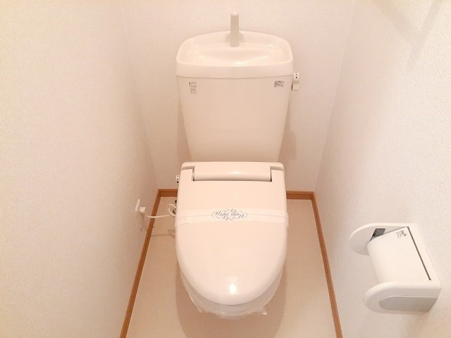 シンプルで使いやすいトイレです