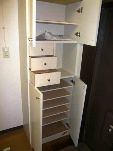 登戸ハイツの収納|※別室参考写真
