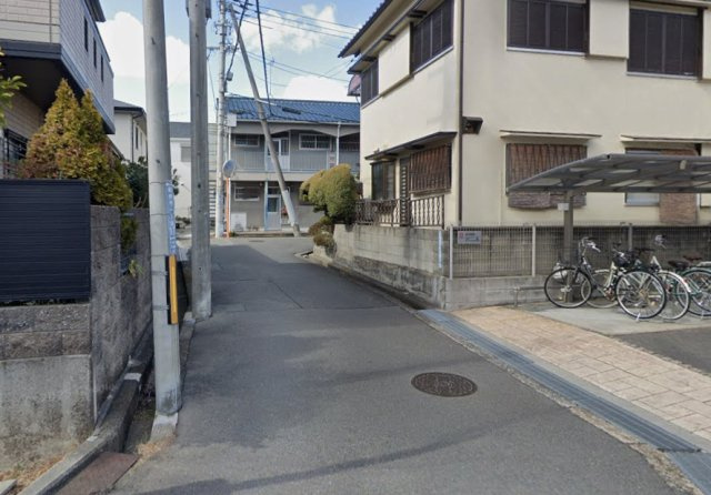 シャルム総持寺の周辺