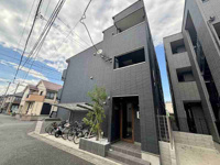 落ち着いた雰囲気の外観です