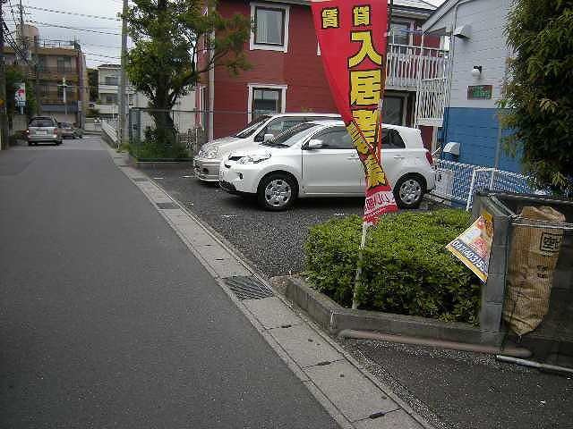 駐車場に車を止められます