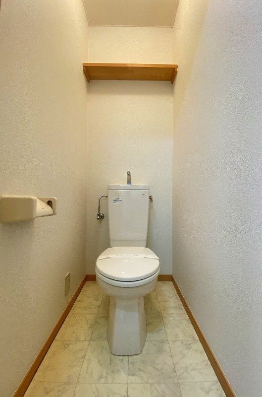 シンプルで使いやすいトイレです