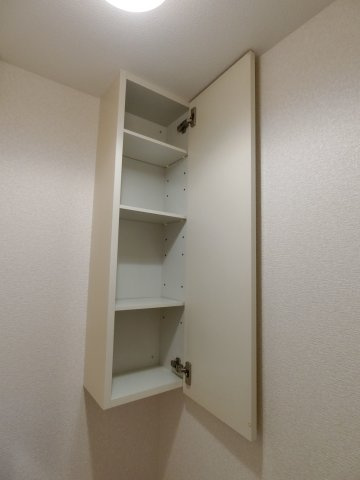 グランシャリオ新開の収納