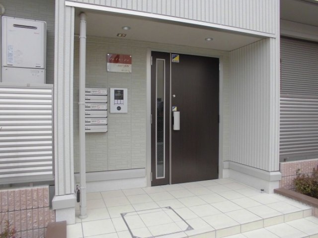 ソレイユジンのエントランス