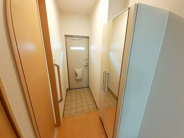 スカイビーンズ朝宮の玄関|ゆったりとした玄関です