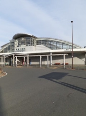 箱根ヶ崎駅西口まで870m