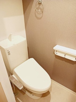 コンパクトで使いやすいトイレです