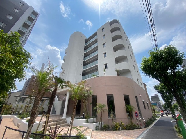 AVENIYou参番館の外観