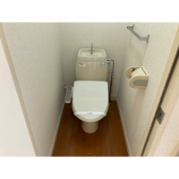 清潔感のあるトイレです