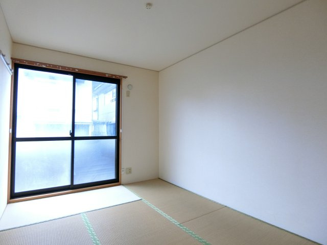 TMKホープⅡK棟の和室|イメージ102号室の写真（反転あり）