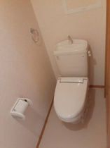 清潔感のあるトイレです