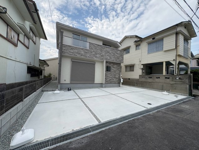 塩屋台5LDK＋2WIC×駐車3台新築戸建て