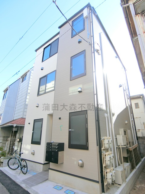 アレクシス羽田の外観