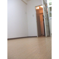 内装は落ち着いています