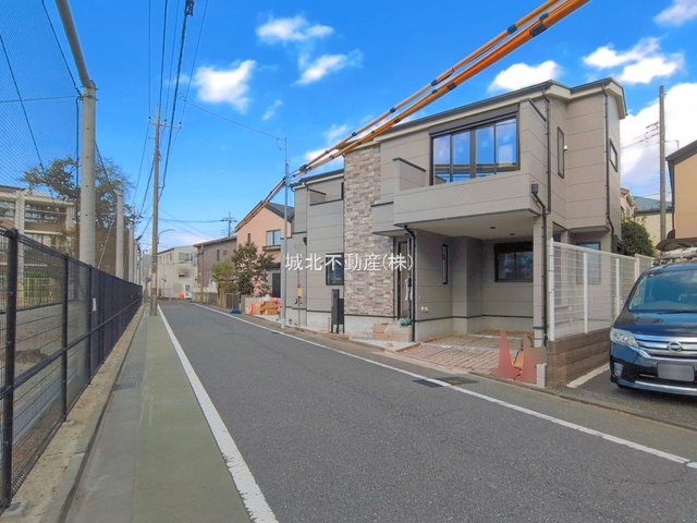 練馬区谷原2丁目 限定1棟の前面道路含む現地写真|前面道路約6.0ｍ公道に面する限定1棟