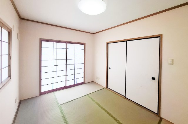 堺市中区大野芝町の和室|和室：1階にある約6帖の和室は客間としても活用できるお部屋です。