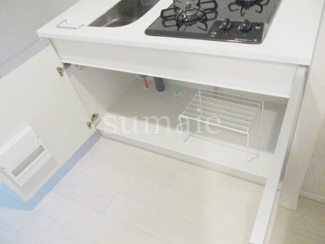 DIPS赤羽RESIDENCEのキッチン|キッチン下部の収納です☆