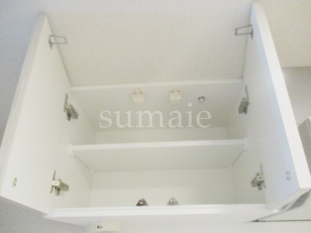 DIPS赤羽RESIDENCEのキッチン|キッチン上部の収納です☆