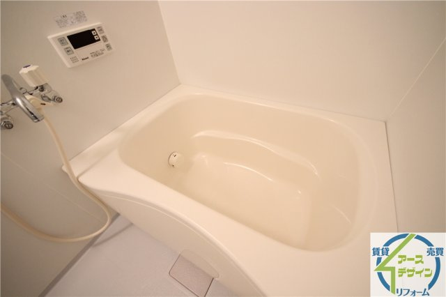 ルマージュ神戸1番館の浴室|※類似部屋