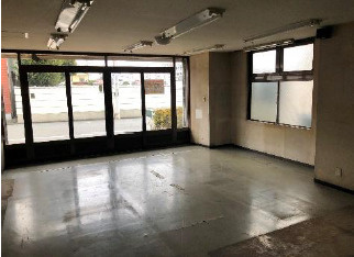 八王子市上野町の倉庫の内装