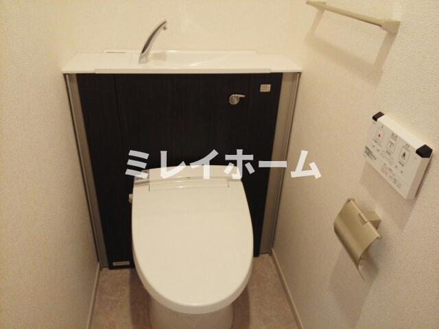 グランドラインⅢのトイレ|同建物内、別のお部屋の参考写真になります。