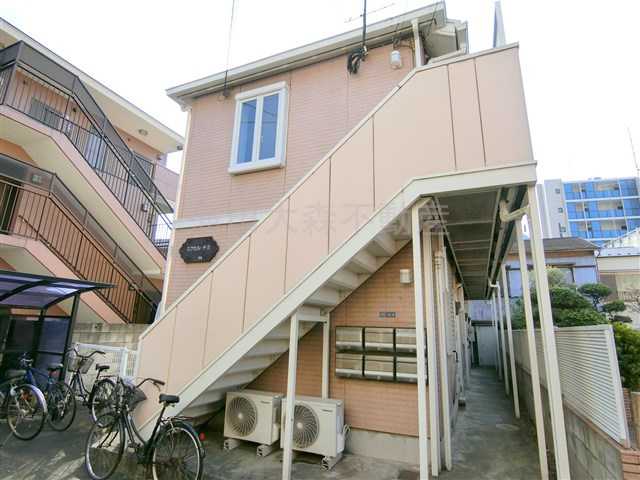 エクセルチヨの外観