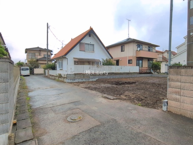 取手市谷中5期　新築戸建の前面道路含む現地写真